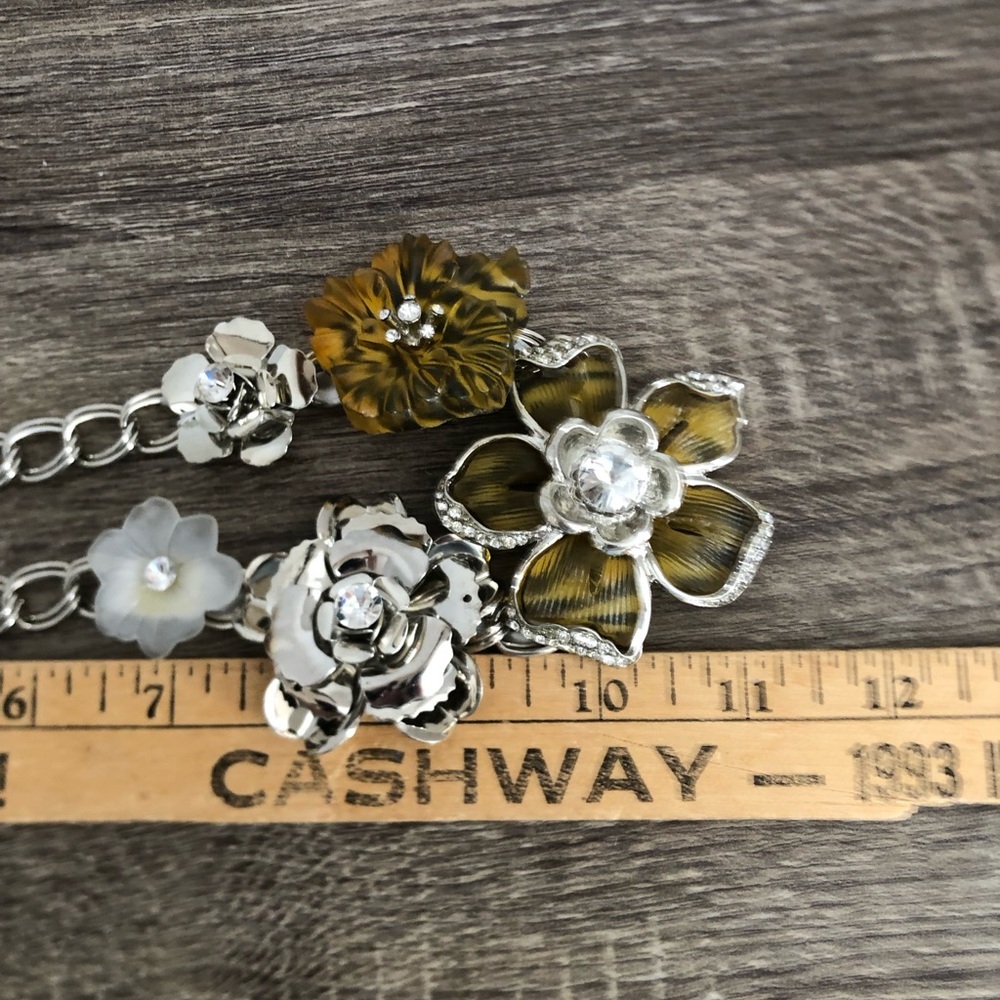 Vtg Chunky Floral Bib Necklace - Picture 12 of 16